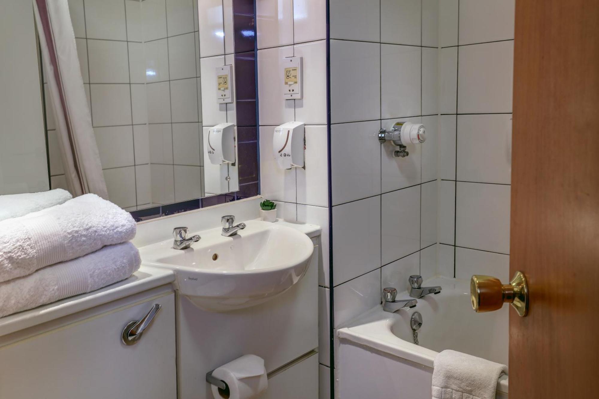 Casa Mere Manchester Airport, Knutsford, Sure Collection By Best Western 外观 照片